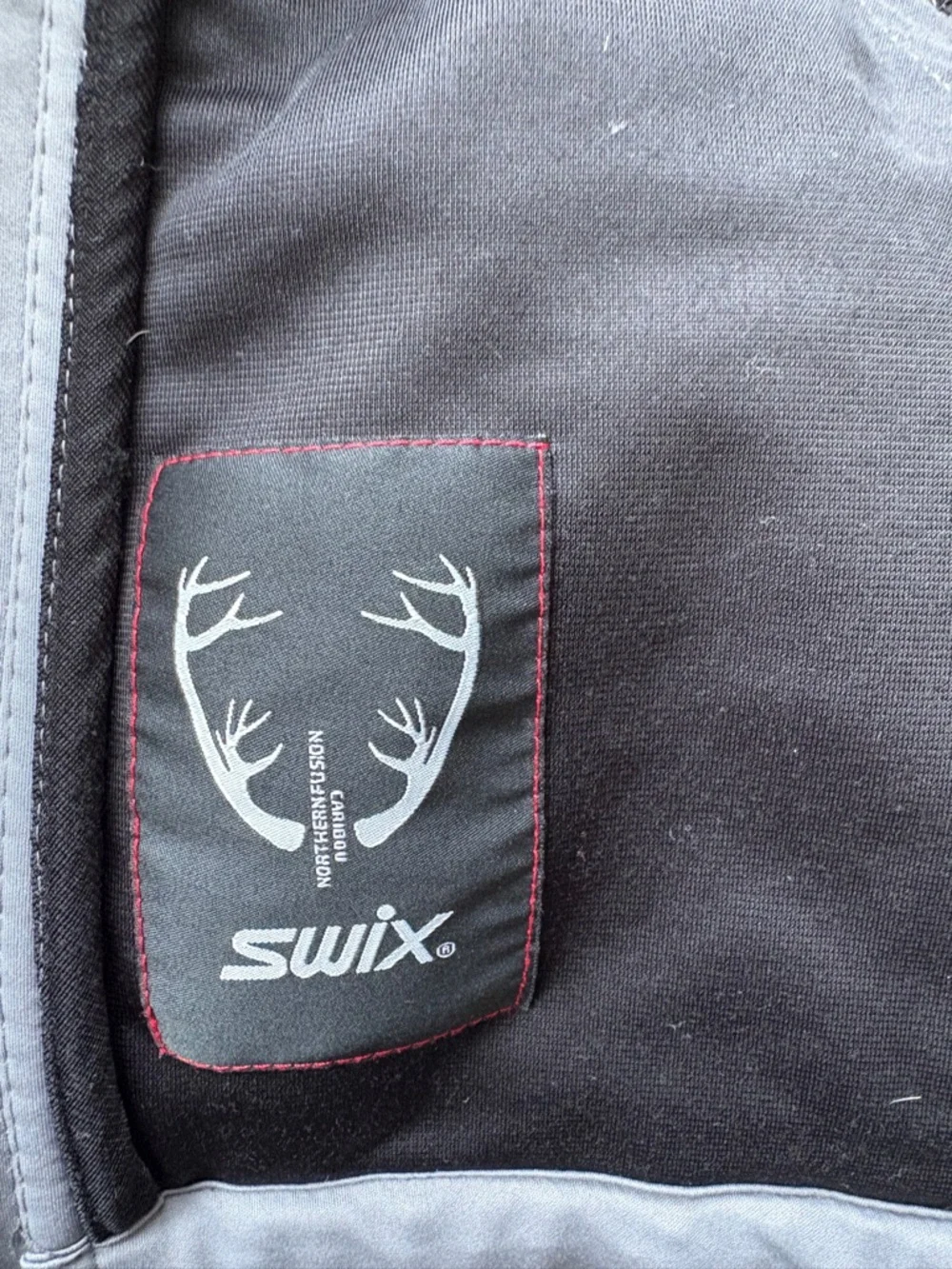 Swix Men's Grey Softshell Training Jacket - Picture 5 of 7